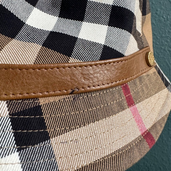 Authentic Burberry Bucket Hat Nova Check Beige Brown Size M RARE main image 7